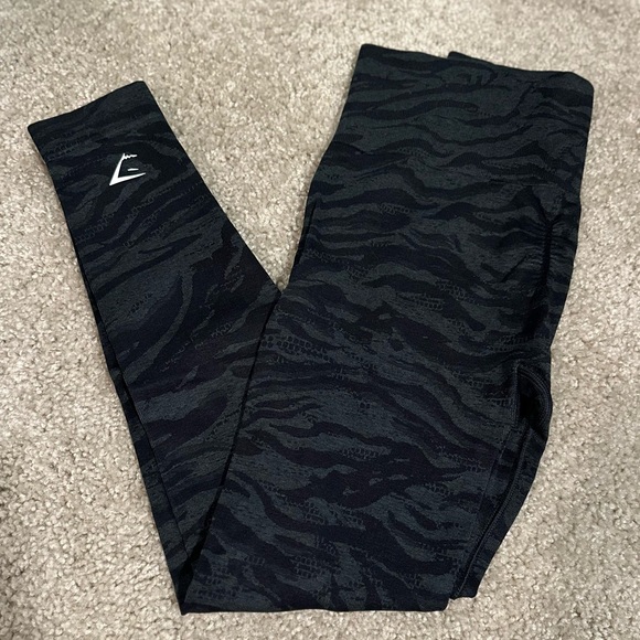 Gymshark Adapt Animal Leggings Small S Black Gray Women's NWOT Lift - Picture 6 of 6
